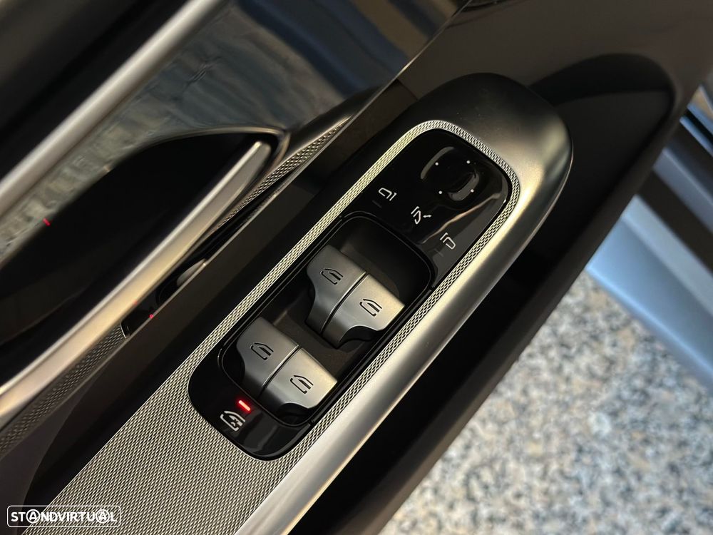 Mercedes-Benz GLC 300 - 13