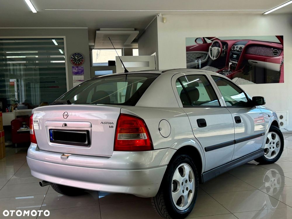 Opel Astra - 37