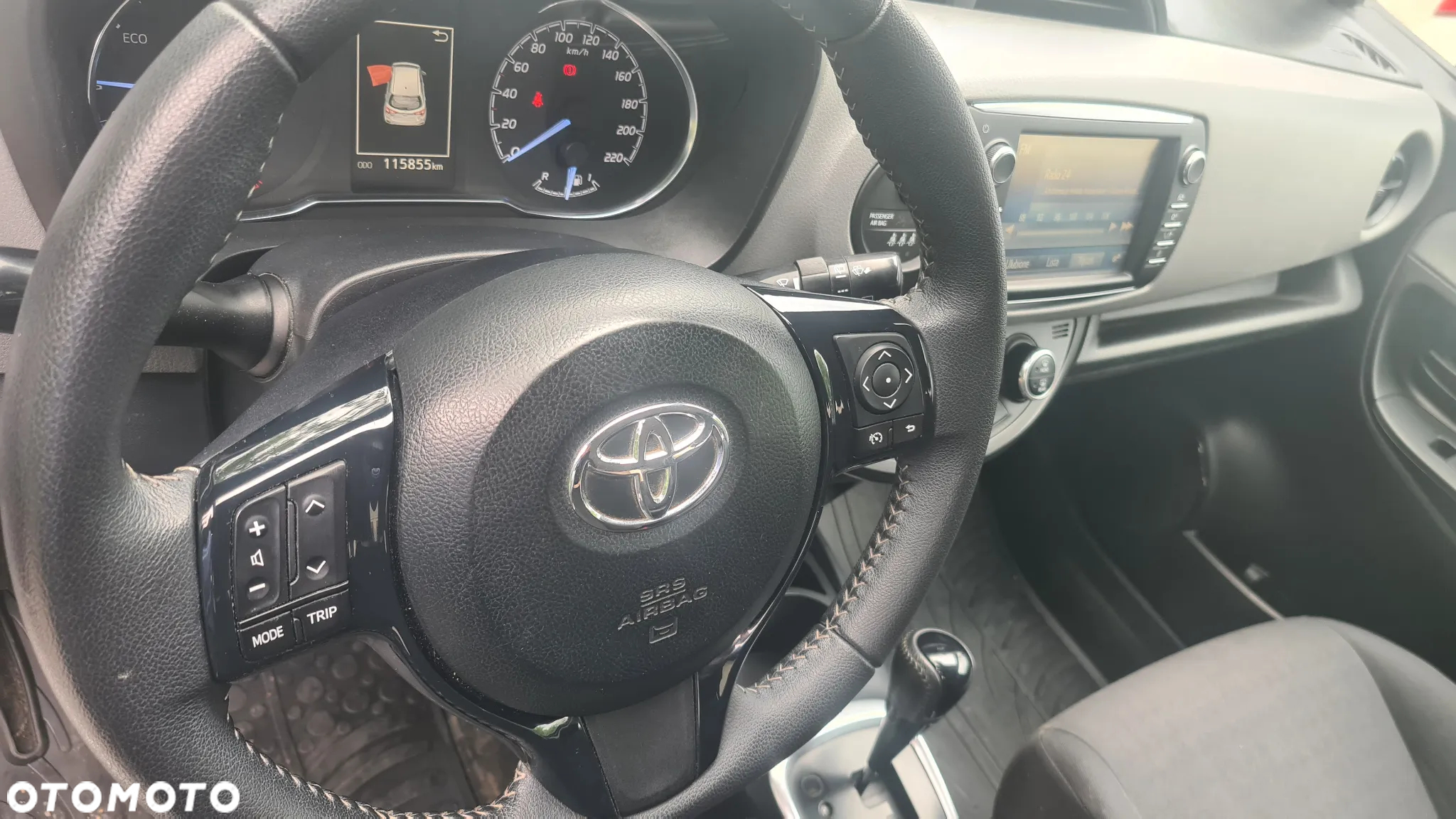 Toyota Yaris Hybrid 100 Dynamic - 5