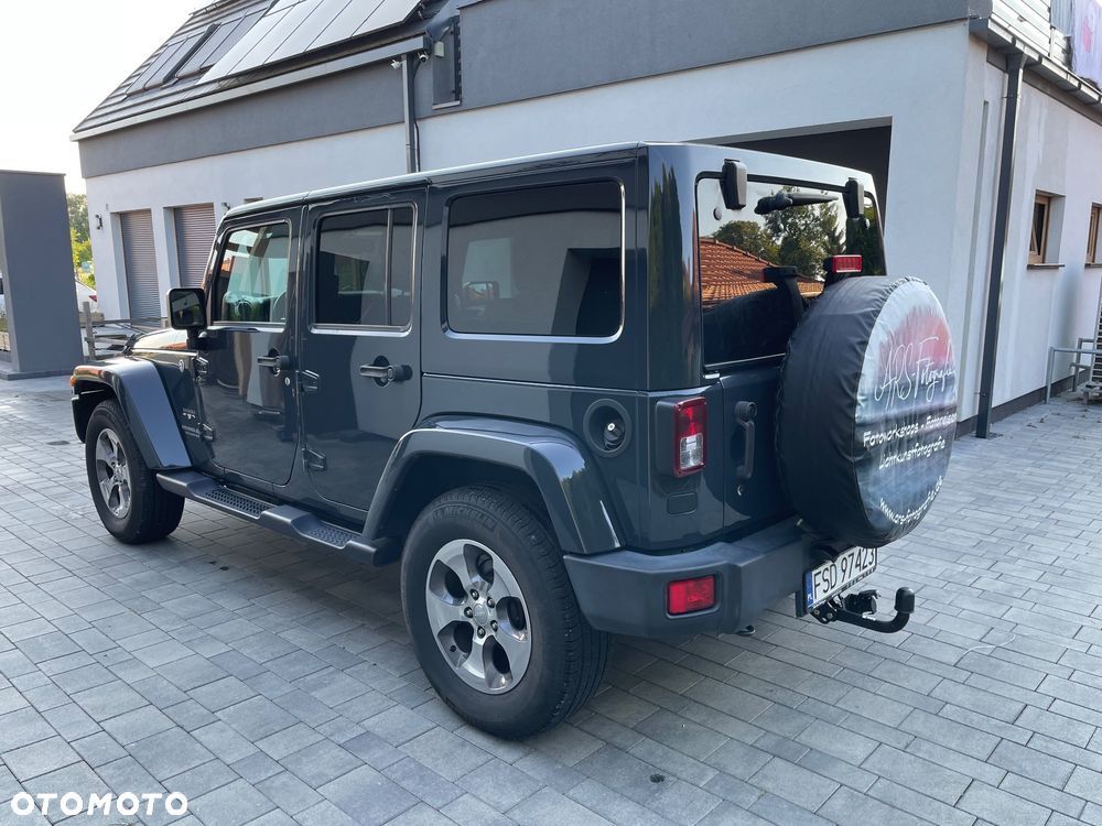 Jeep Wrangler - 5