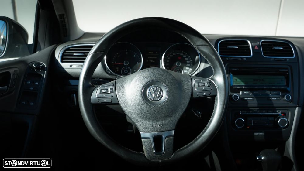 VW Golf 2.0 TDI DPF DSG Style - 16