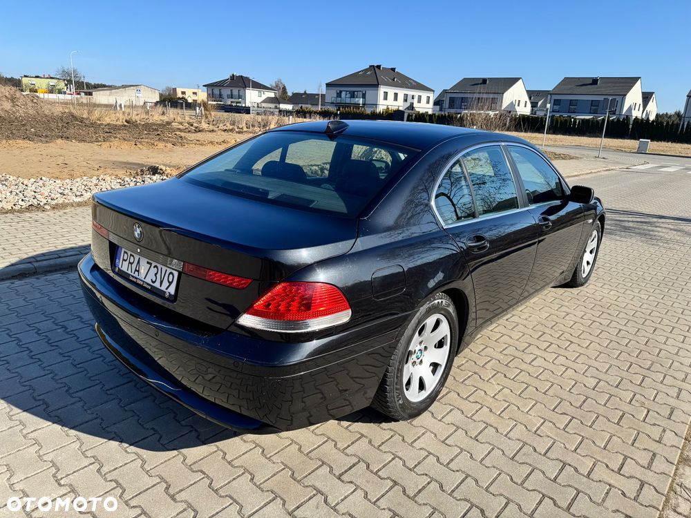 BMW Seria 7 735i - 3