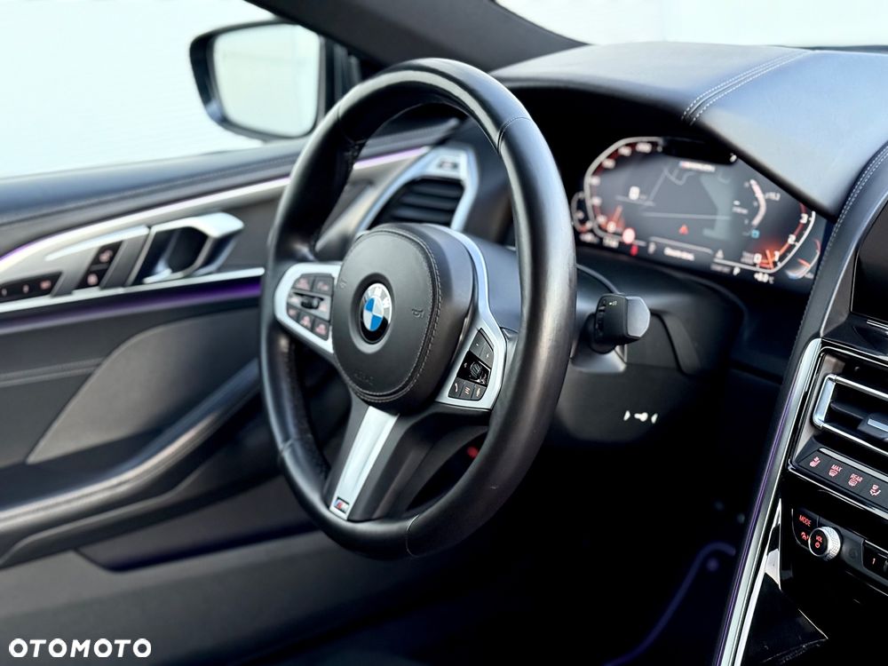 BMW Seria 8 - 28