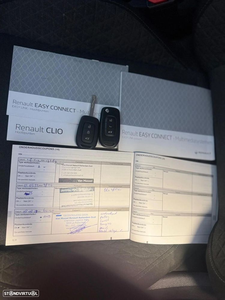 Renault Clio 1.0 TCe RS Line - 18