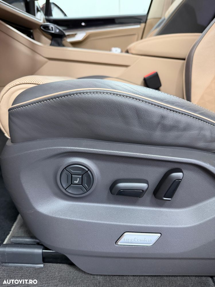 Volkswagen Touareg V6 TSI eHybrid PHEV Elegance - 24