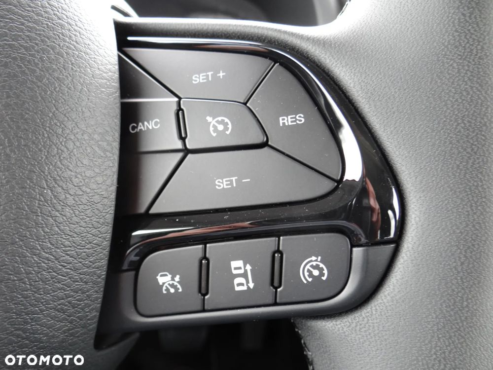 Jeep Renegade 1.5 T4 mHEV Upland FWD S&S DCT - 13