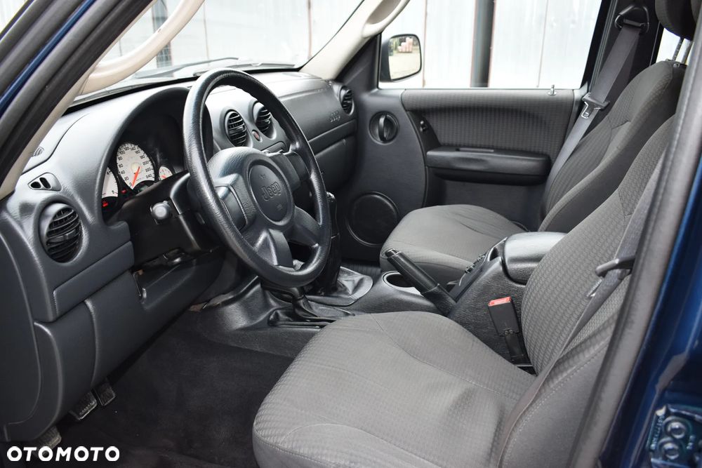 Jeep Cherokee 2.5L CRD Sport - 27