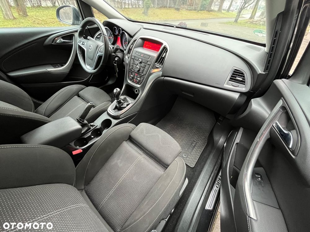 Opel Astra 1.6 Turbo Innovation - 18