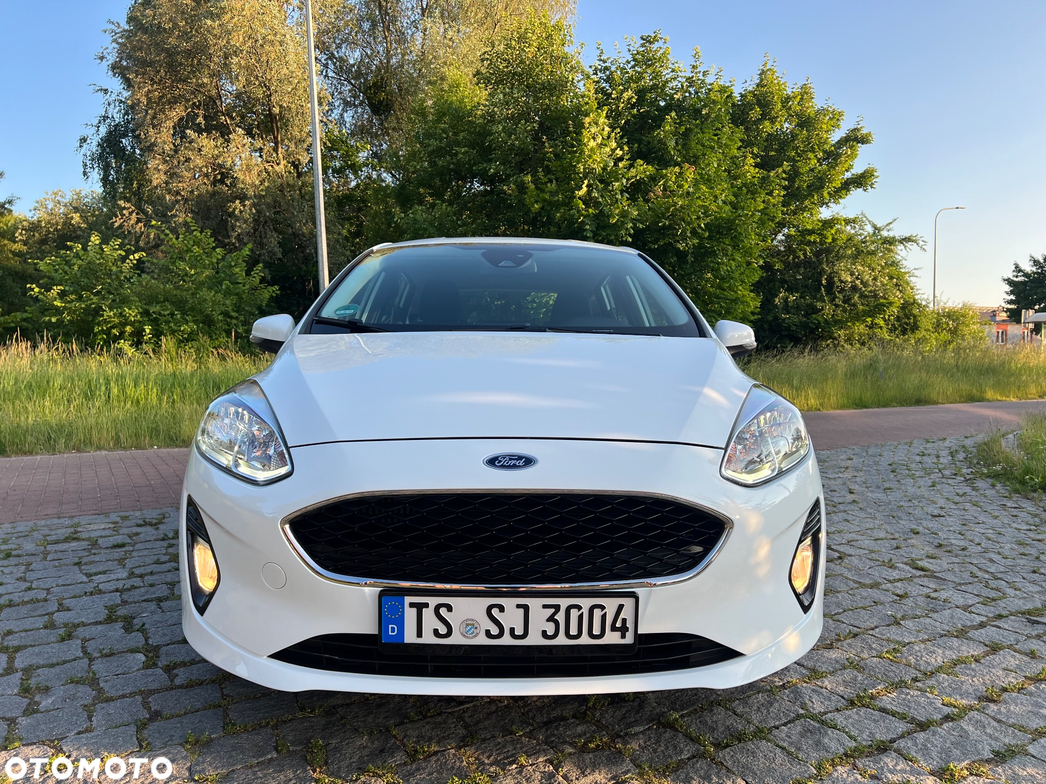Ford Fiesta 1.0 EcoBoost S&S COOL&CONNECT - 2