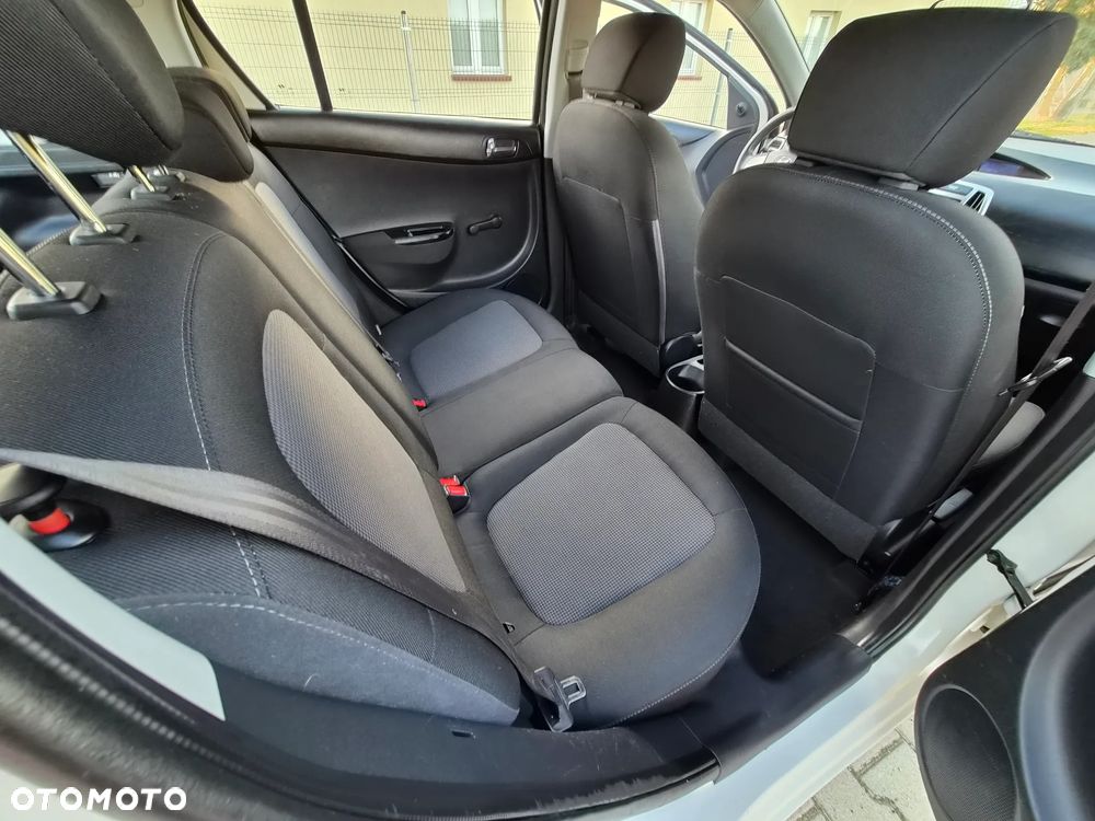 Hyundai i20 1.2 Trend - 7