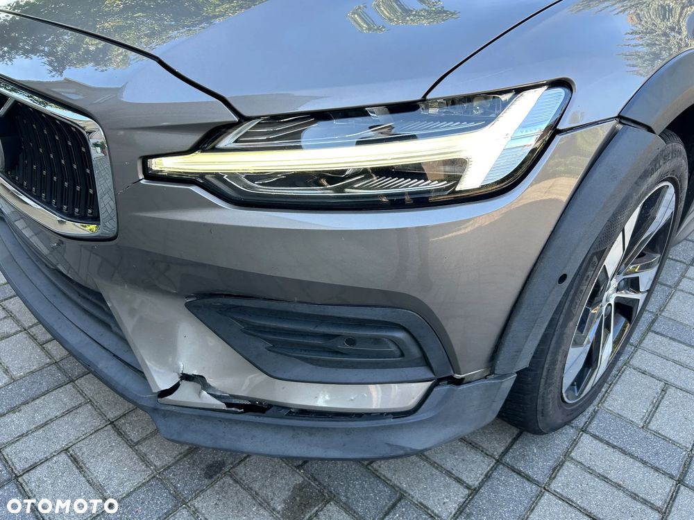 Volvo V60 Cross Country D3 Drive-E Momentum - 5