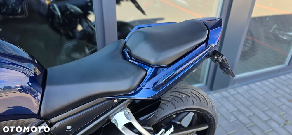Yamaha FZ - 39