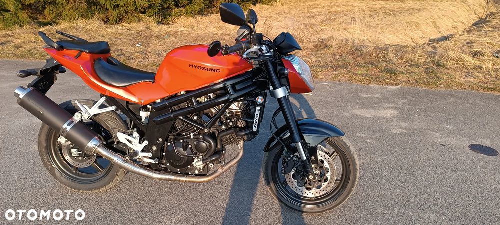Hyosung GT - 12