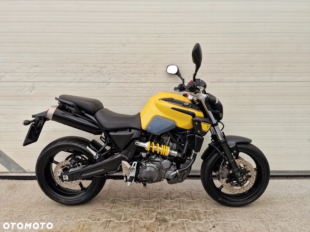 Yamaha MT - 3