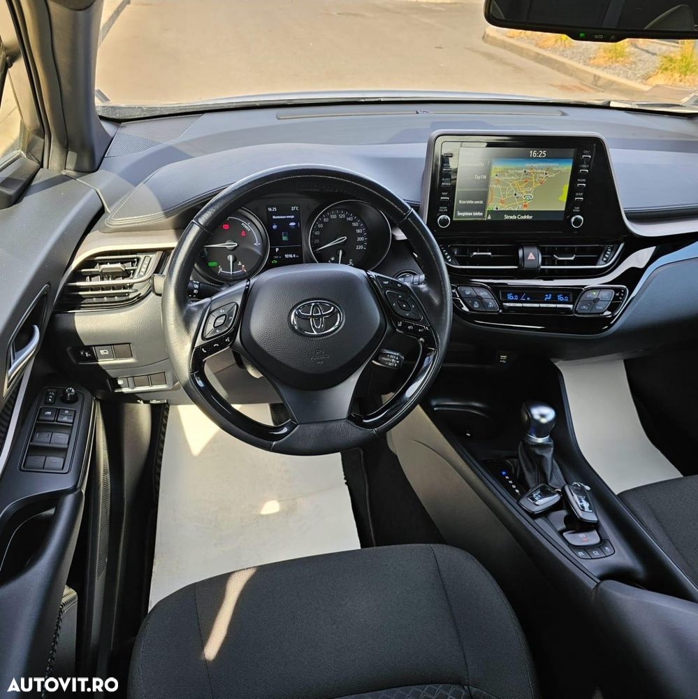 Toyota C-HR - 10