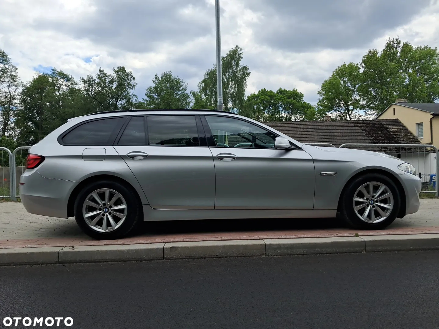 BMW Seria 5 520d - 8