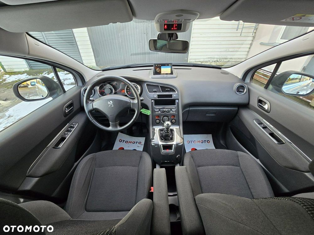 Peugeot 5008 - 5