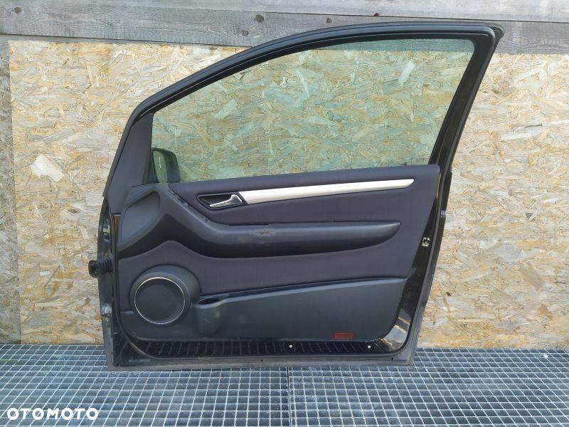 DRZWI PRAWE CZARNE KPL UK 5D BDB MERCEDES A KLASA W169 MERCOE - 5
