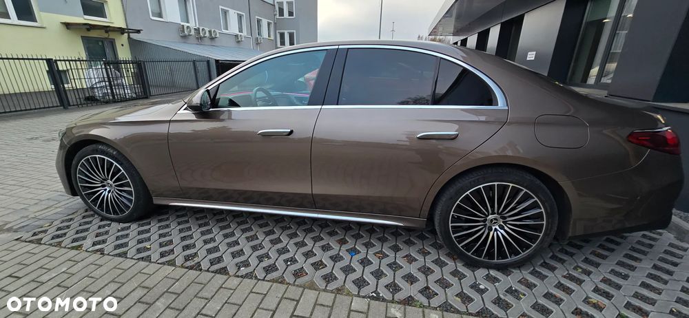 Mercedes-Benz Klasa E - 12