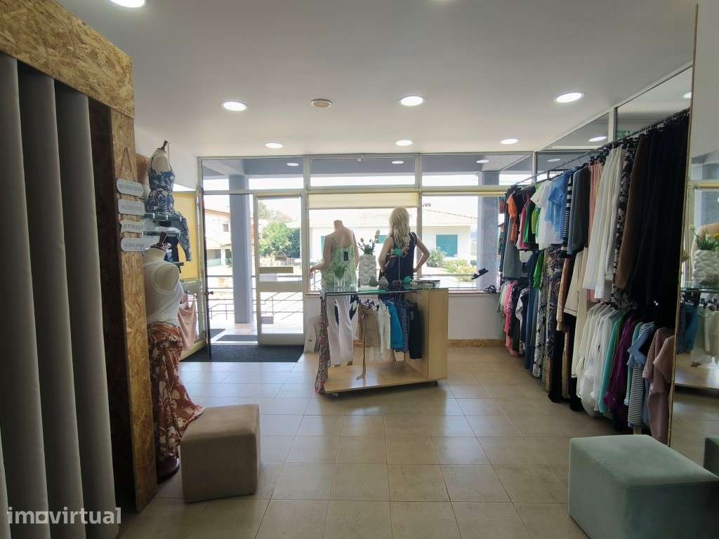 Óptimo espaço comercial em Nine  - V. N. Famalicão - Grande imagem: 3/8