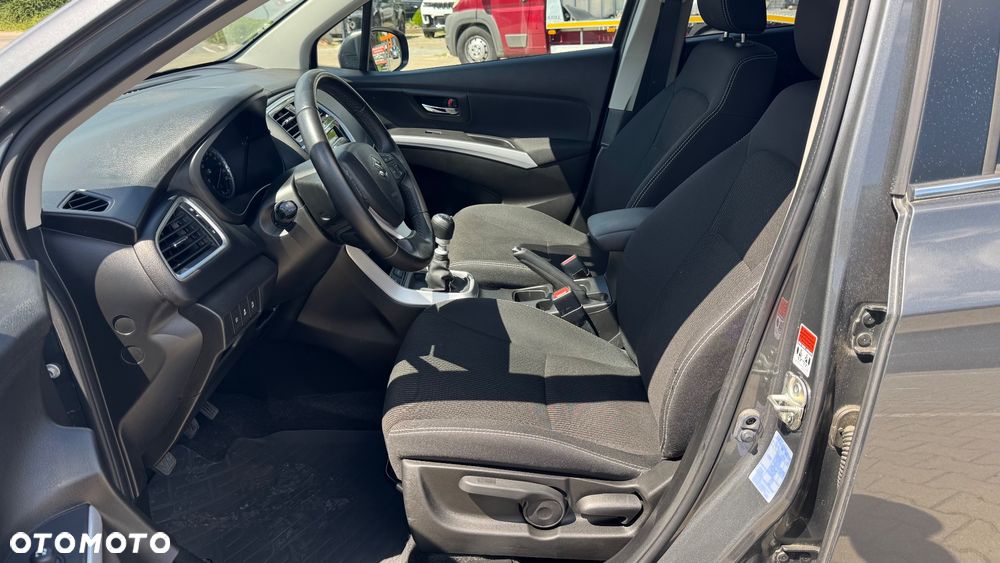 Suzuki SX4 S-Cross 1.4 T Premium - 26