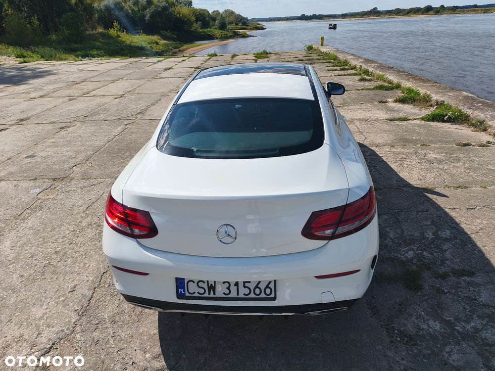 Mercedes-Benz Klasa C 180 9G-TRONIC AMG Line - 16