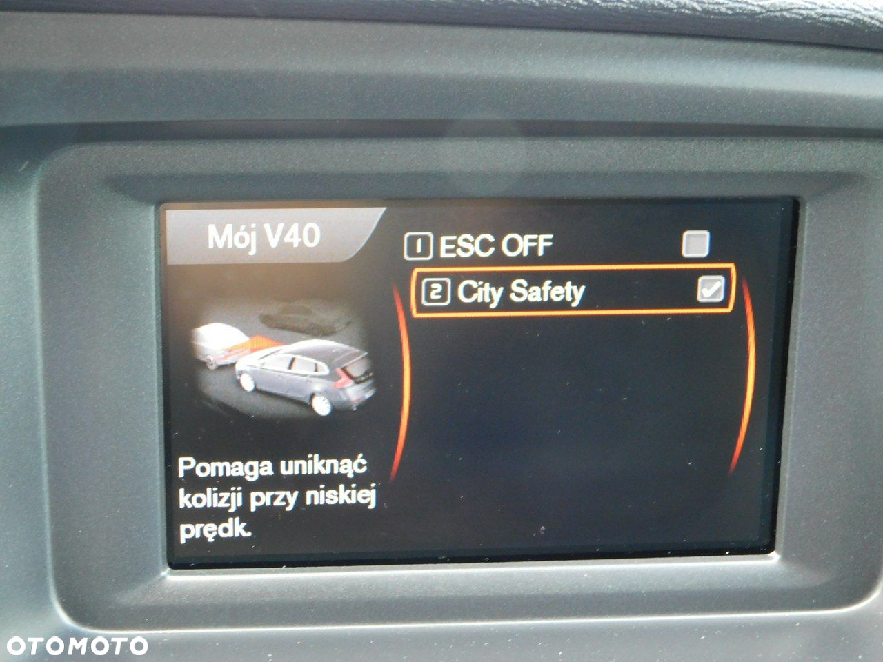 Volvo V40 T3 Drive-E R-Design Momentum - 19