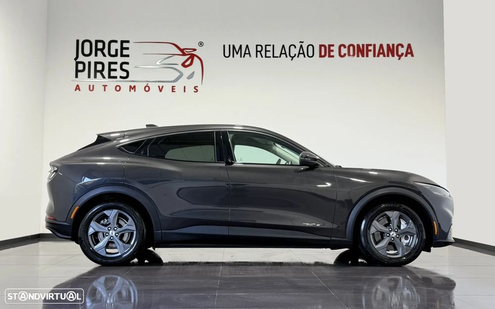 Ford Mustang Mach-E Standard - 3