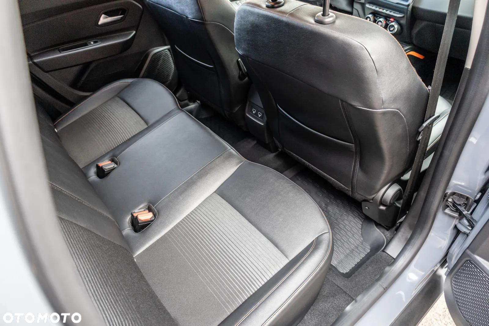 Dacia Duster 1.3 TCe SL Extreme EDC - 29