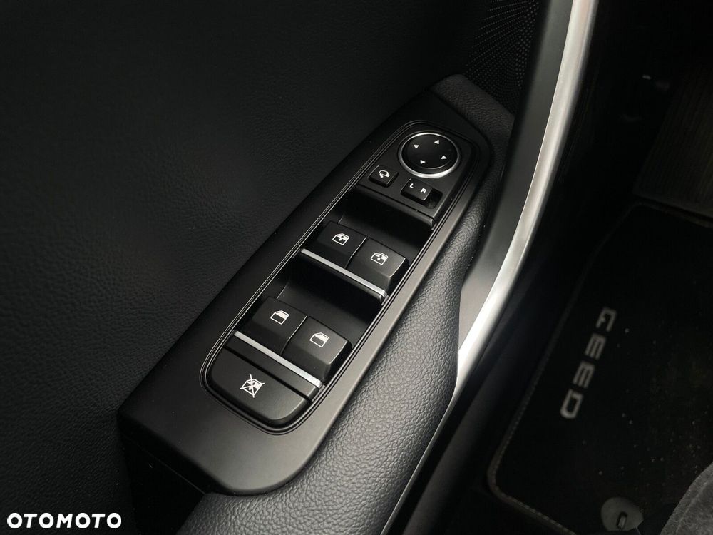 Kia Ceed 1.6 GDI PHEV Business Line DCT - 40