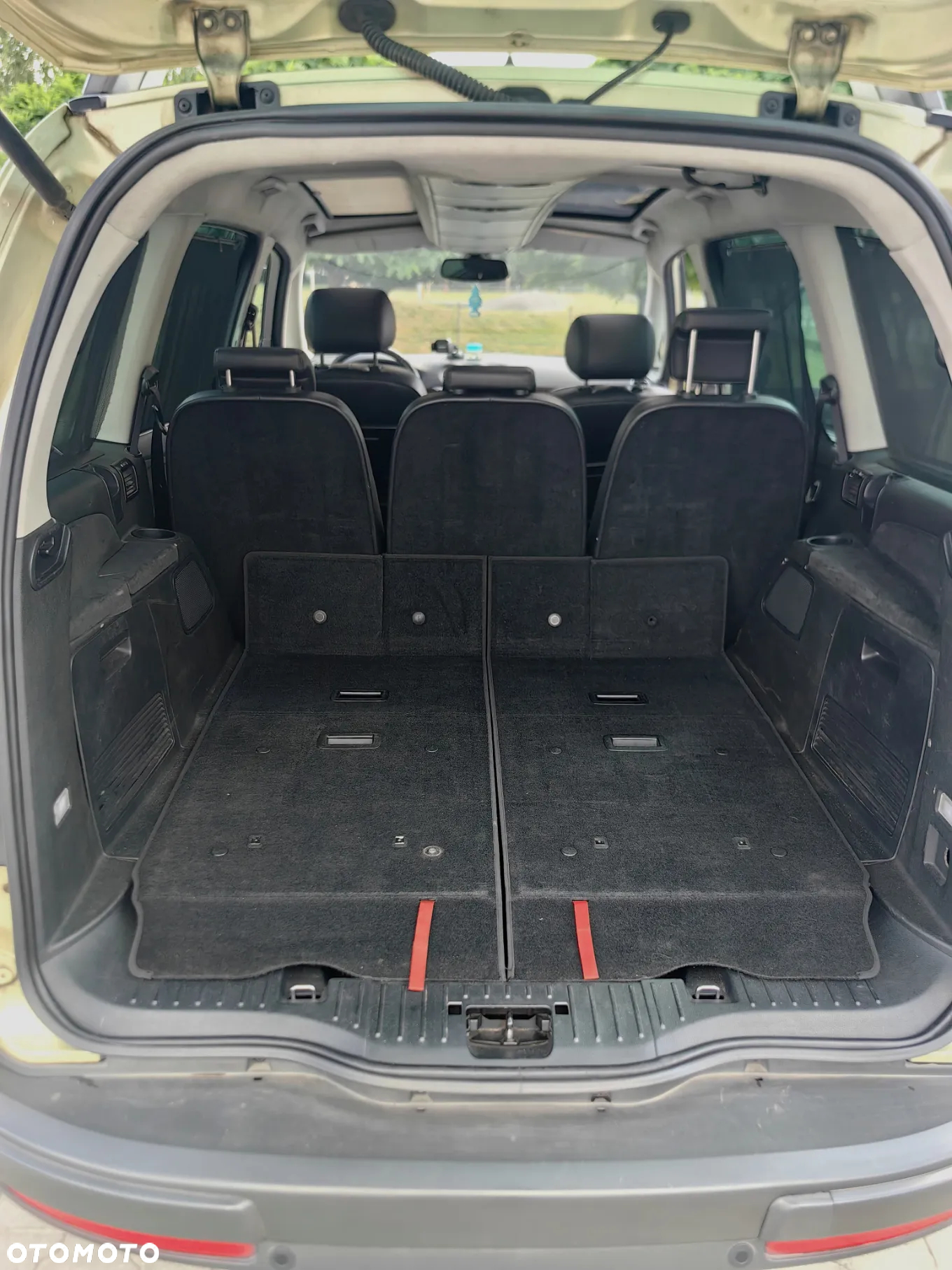 Ford Galaxy 1.8 TDCi Ghia - 23