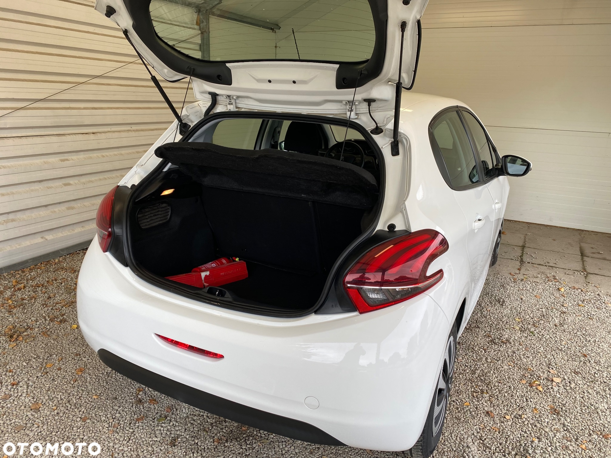 Peugeot 208 1.6 BlueHDi Active - 27