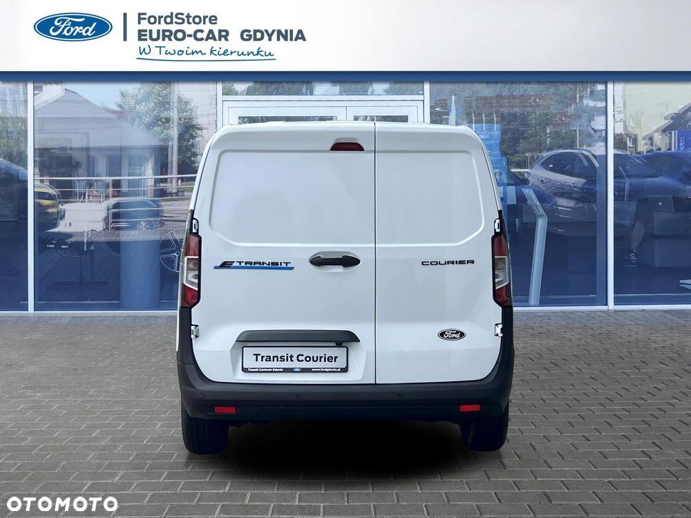 Ford Transit Courier - 6