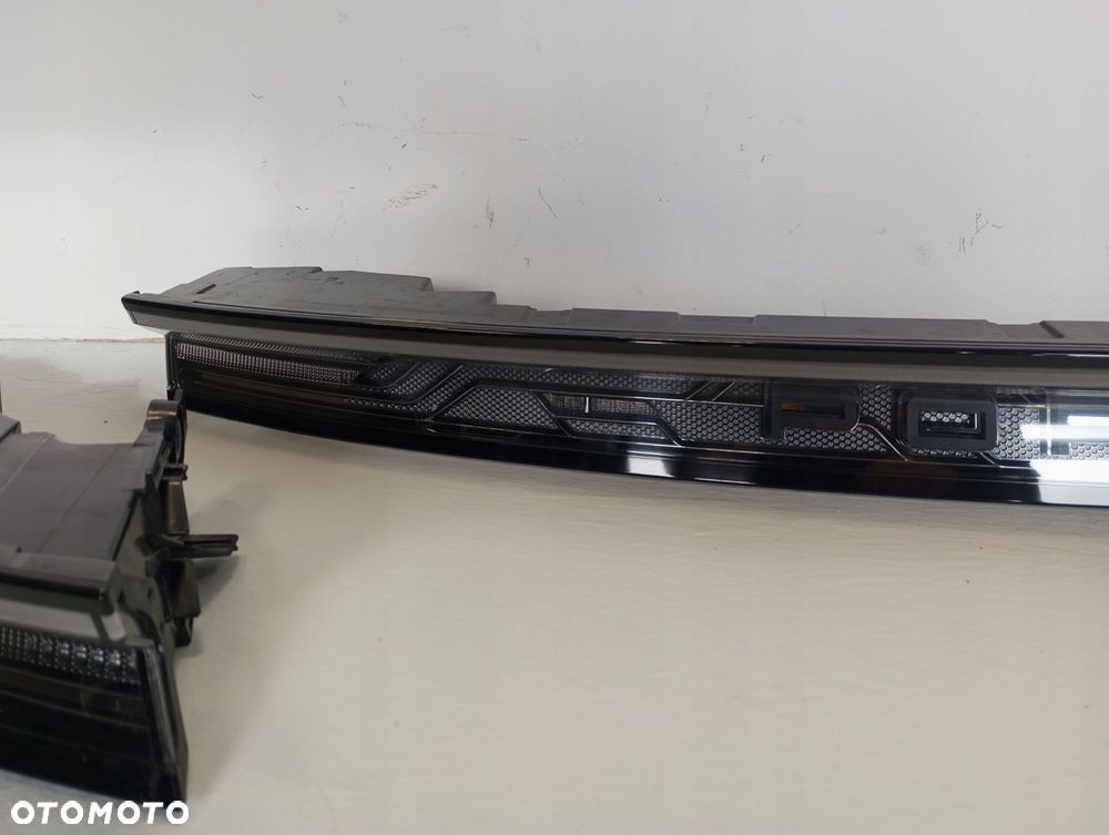 Lampa TYLNA PORSCHE TAYCAN 9J0-945082-K 9J0-945095-A 9J0-945096-K - 6