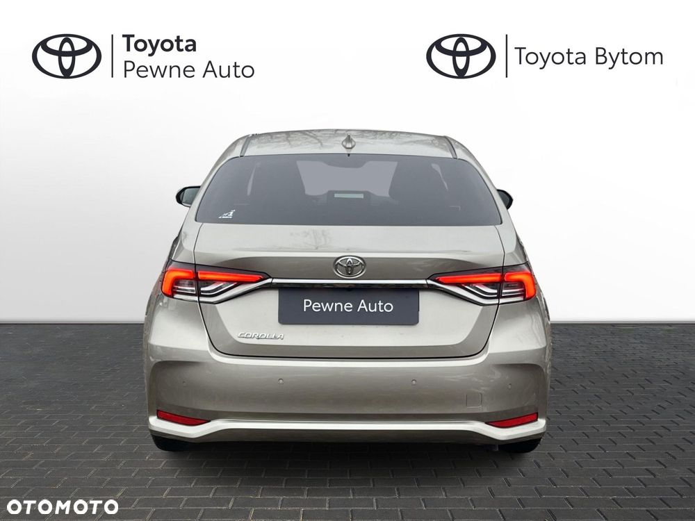 Toyota Corolla - 4