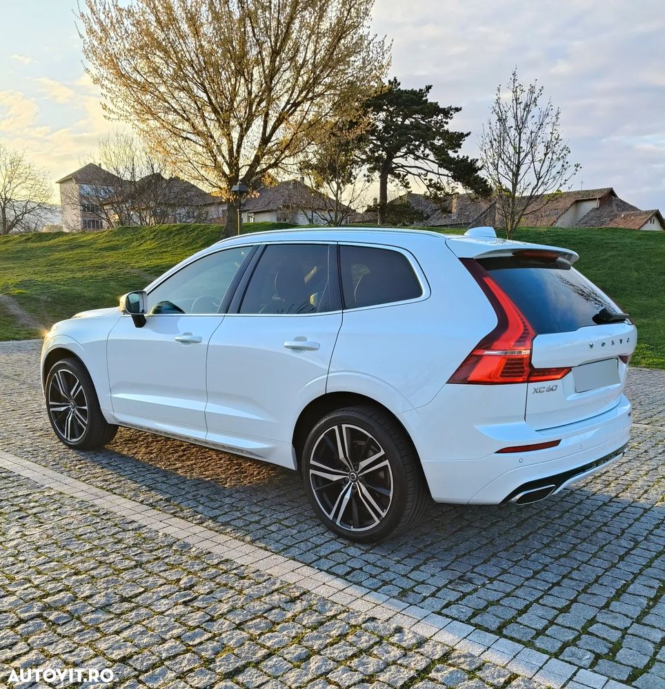 Volvo XC 60 D4 AWD Geartronic RDesign - 10