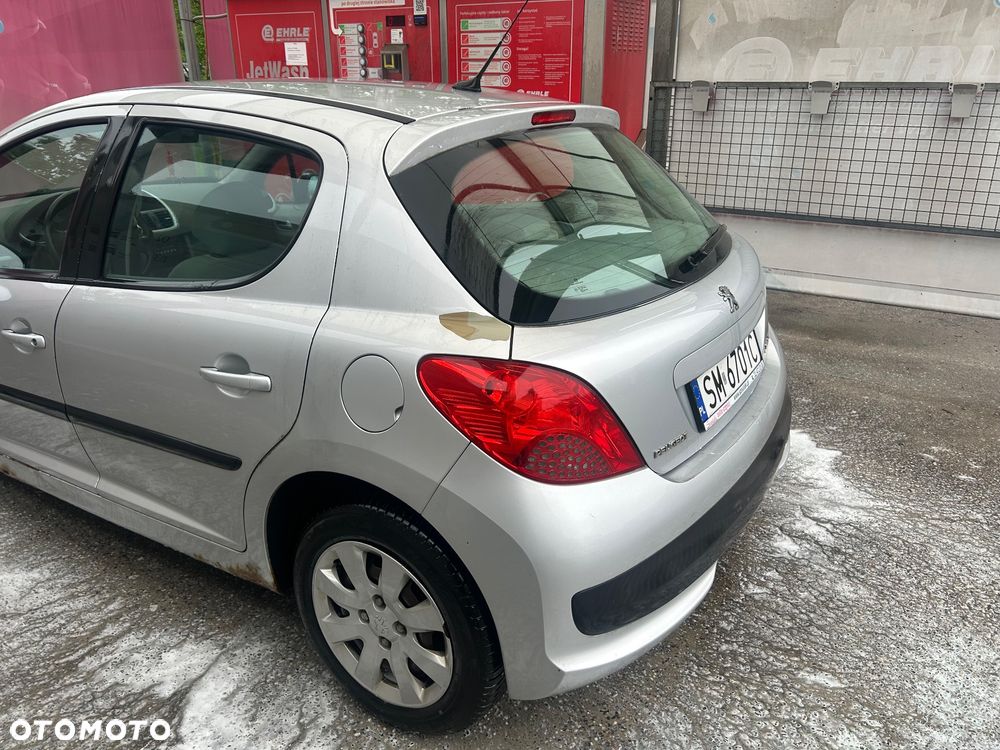Peugeot 207 1.4 Trendy - 6