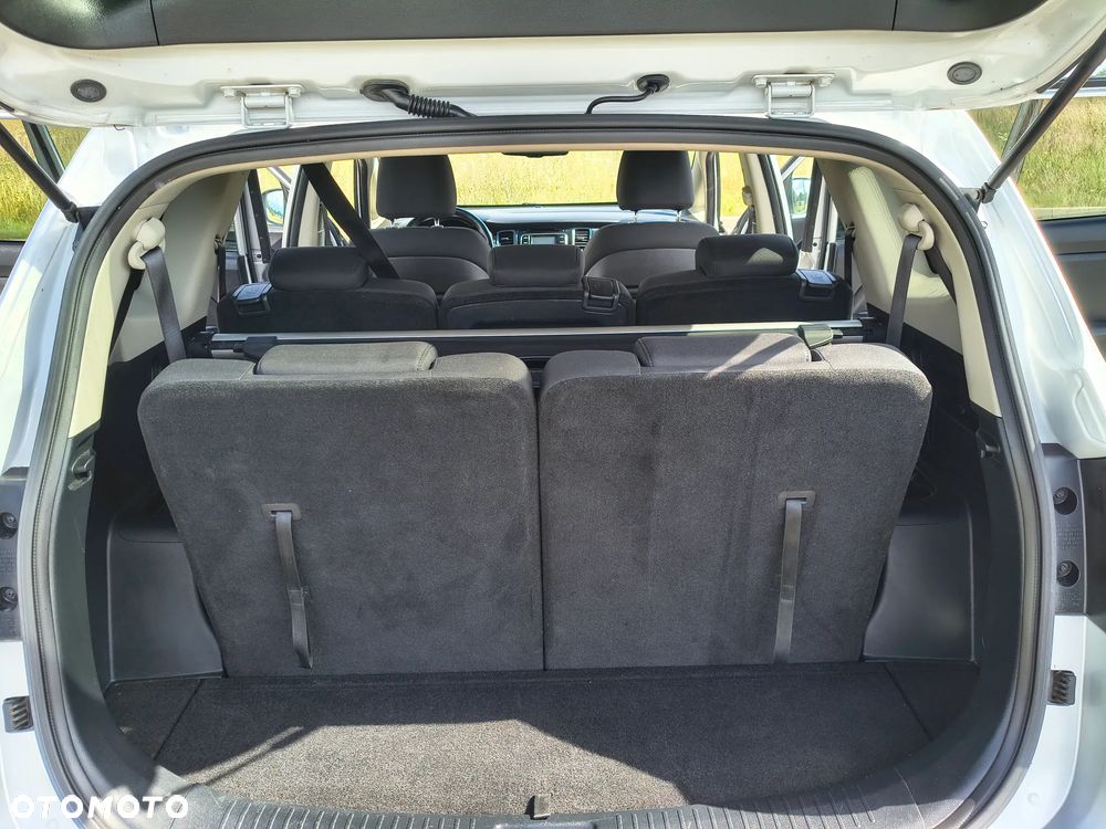 Kia Carens 1.6 GDI Business Line 7os EU6 - 11