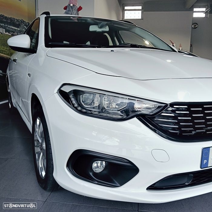 Fiat Tipo Station Wagon 1.3 M-Jet Lounge Tech - 11