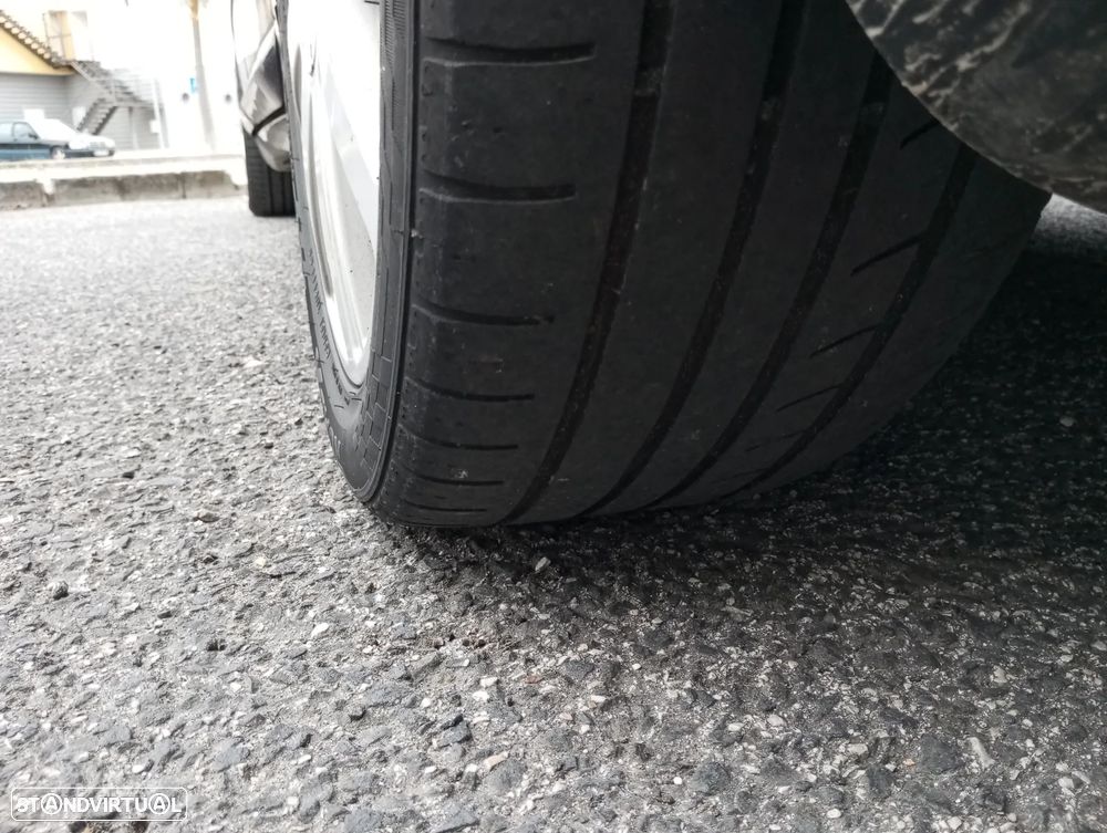 Audi A4 Avant 2.0 TDI S-line - 15