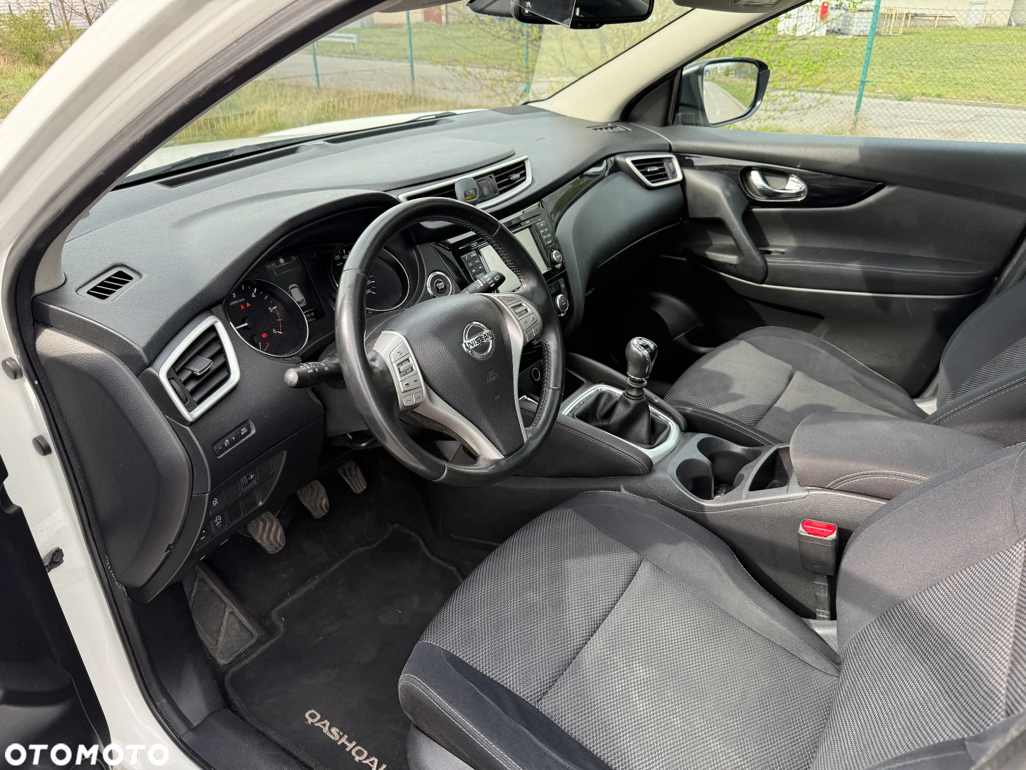 Nissan Qashqai - 16