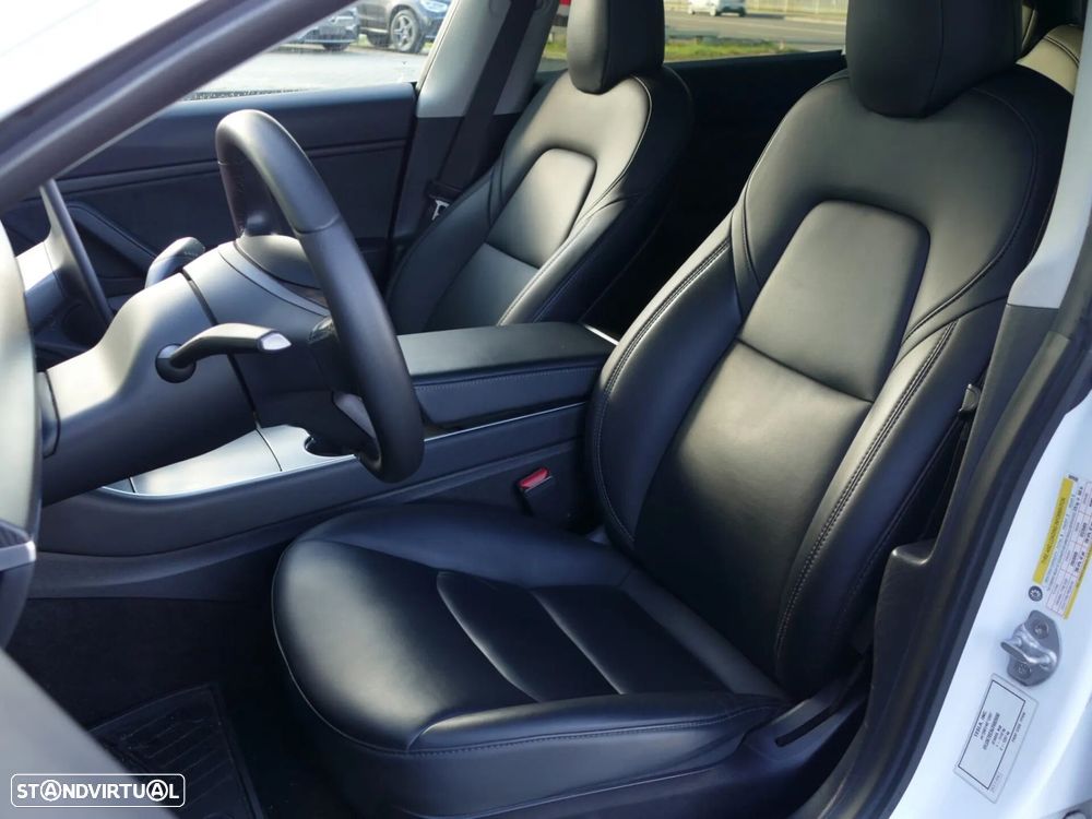 Tesla Model 3 Performance Dual Motor AWD - 24