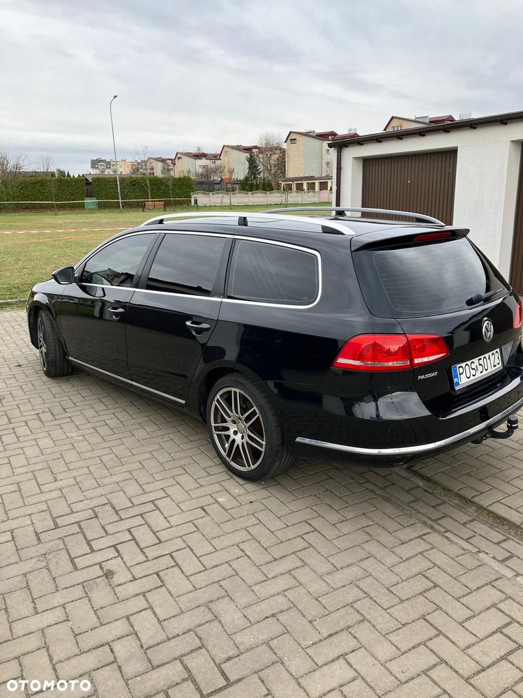 Volkswagen Passat 1.6 TDI DPF BlueMot Comfortline - 5