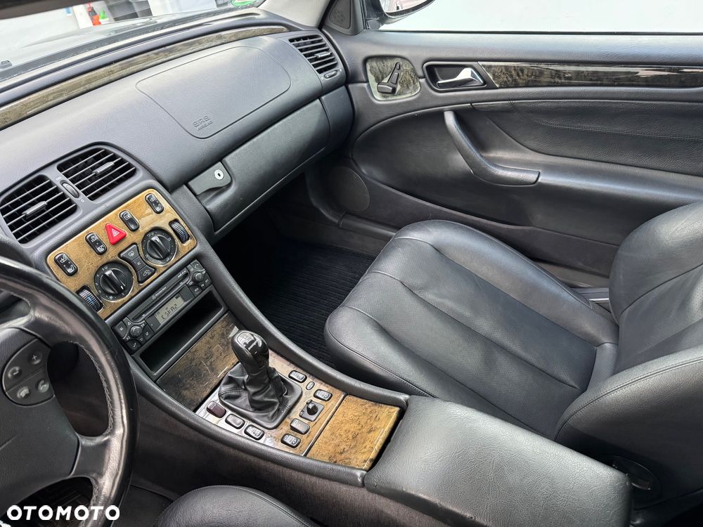 Mercedes-Benz CLK - 26