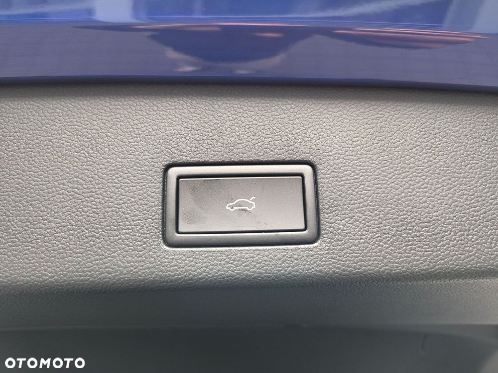 Volkswagen Golf Variant 2.0 TSI 4Motion R - 40