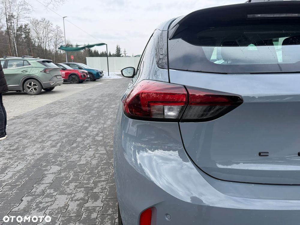 Opel Corsa 1.2 Edition S&S - 8