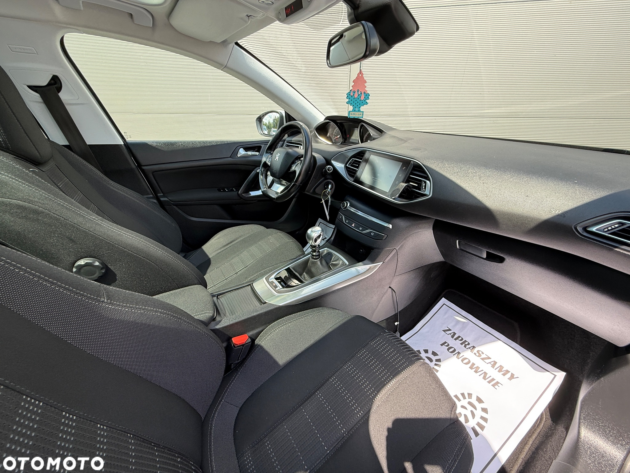 Peugeot 308 SW 1.2 PureTech GPF Allure S&S - 17