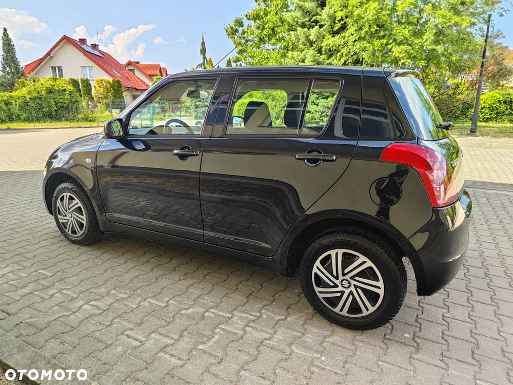 Suzuki Swift - 6