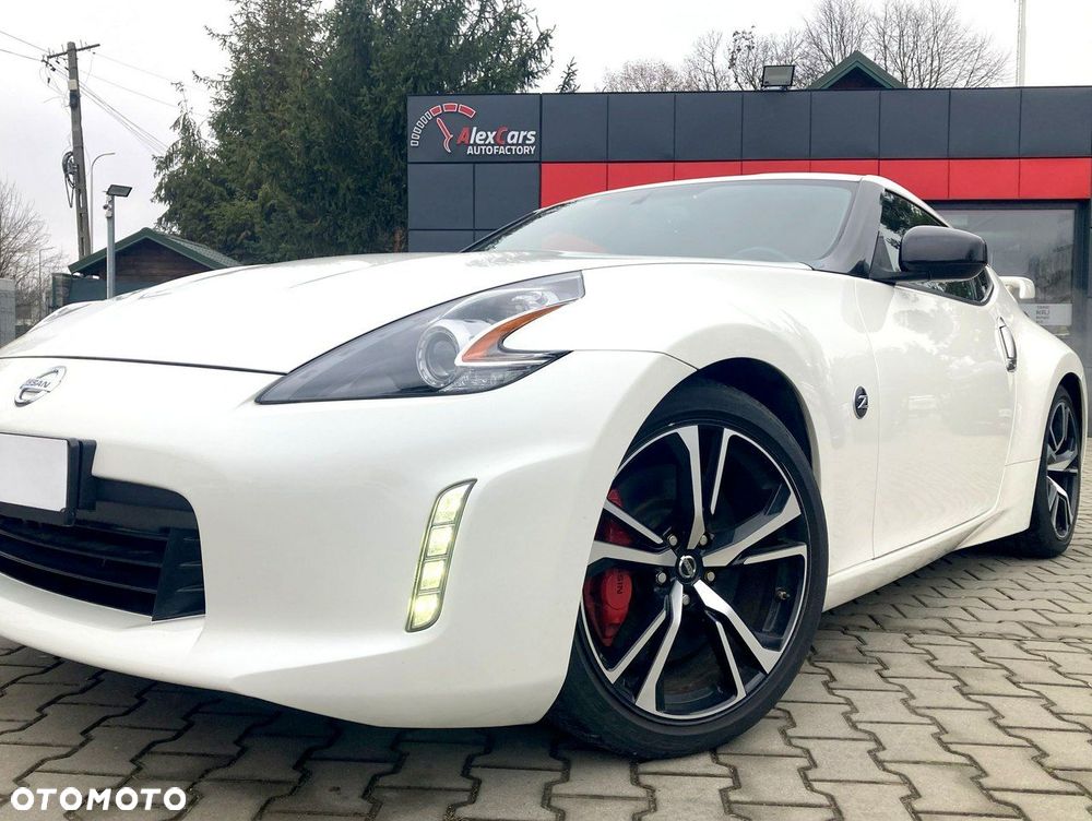 Nissan 370 Z - 10