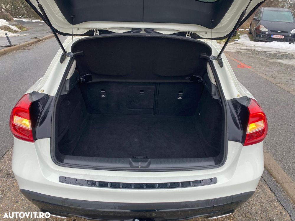 Mercedes-Benz GLA 200 CDI - 9